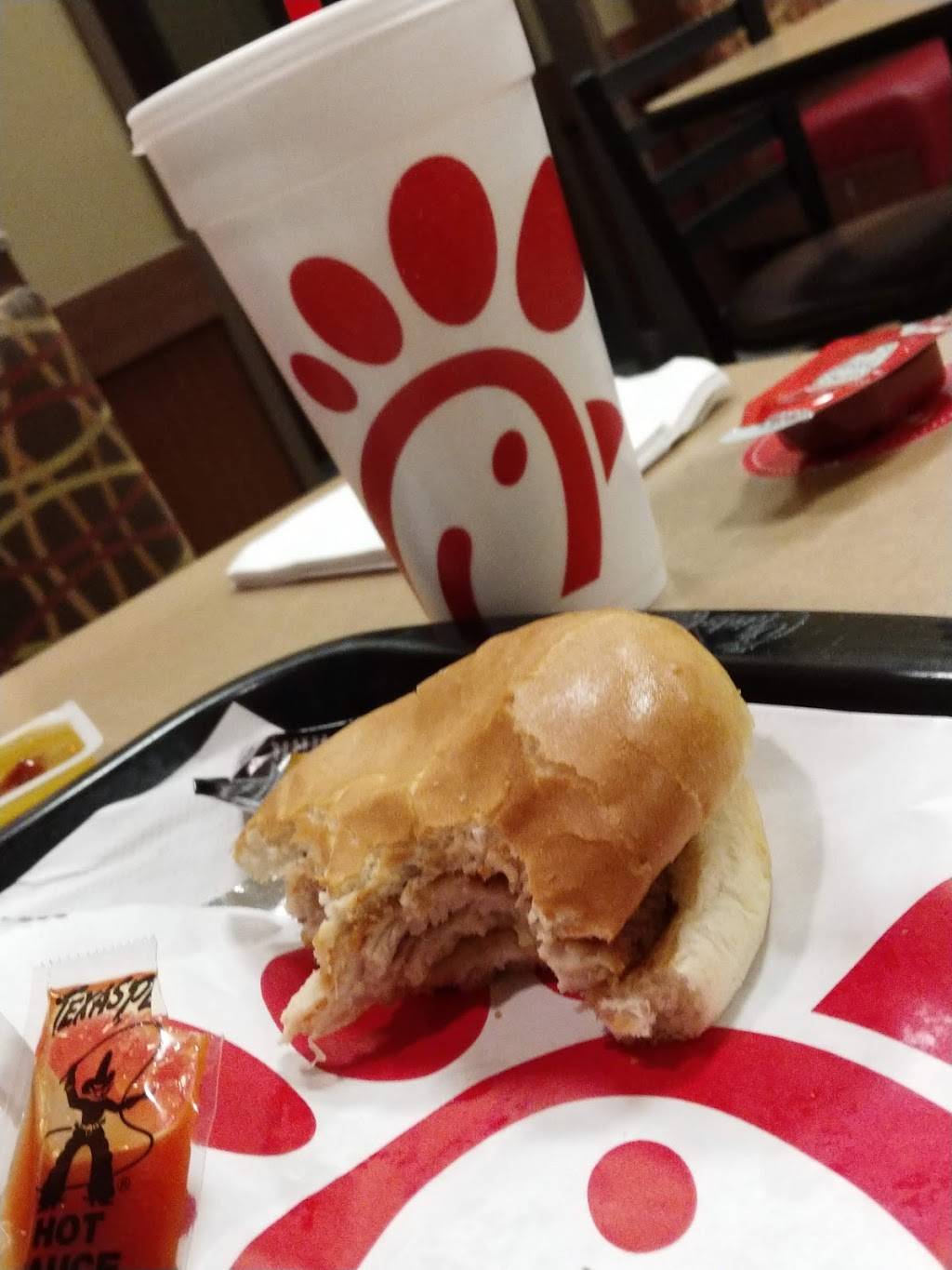 Chick-fil-A | restaurant | 1466 N Dysart Rd, Goodyear, AZ 85395, USA | 6235360241 OR +1 623-536-0241