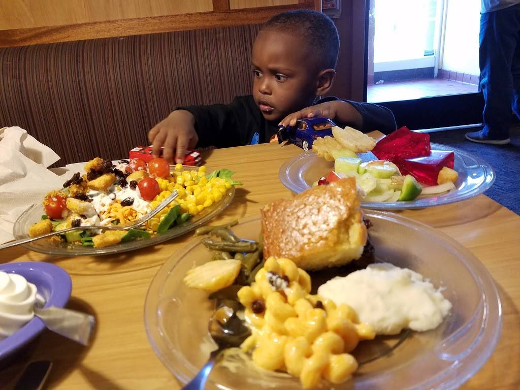 HomeTown Buffet | restaurant | 1025 W Robinhood Dr, Stockton, CA 95207, USA | 2099526688 OR +1 209-952-6688