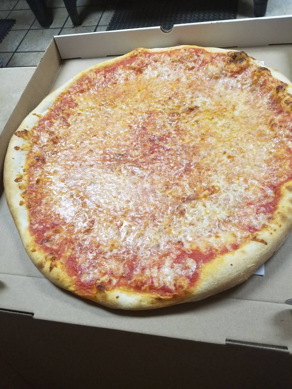 Bennys | restaurant | 2137 Middle Country Rd, Centereach, NY 11720, USA | 6314676622 OR +1 631-467-6622