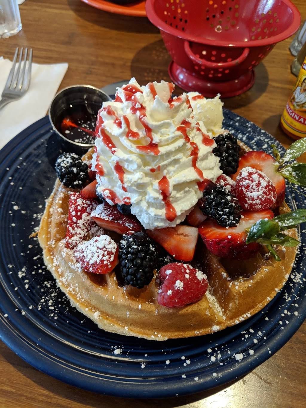 eight am | restaurant | 1323 Columbus Ave, San Francisco, CA 94133, USA | 4152924888 OR +1 415-292-4888