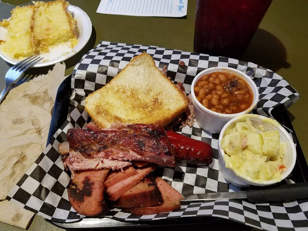 Leos BBQ | restaurant | 3631 N Kelley Ave, Oklahoma City, OK 73111, USA | 4054245367 OR +1 405-424-5367