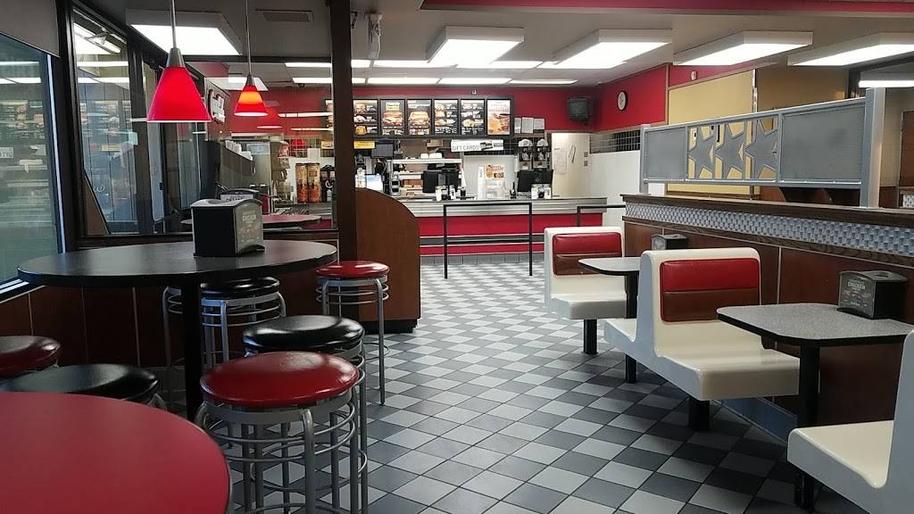 Hardees | restaurant | 807 W Taylor St, Creston, IA 50801, USA | 6417828917 OR +1 641-782-8917