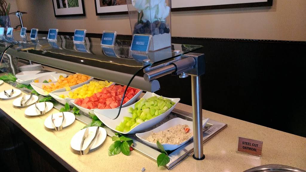 Rainbow Lanai | restaurant | Hilton Hawaiian Village (Rainbow Tower, 2005 Kalia Rd, Honolulu, HI 96815, USA | 8089494321 OR +1 808-949-4321