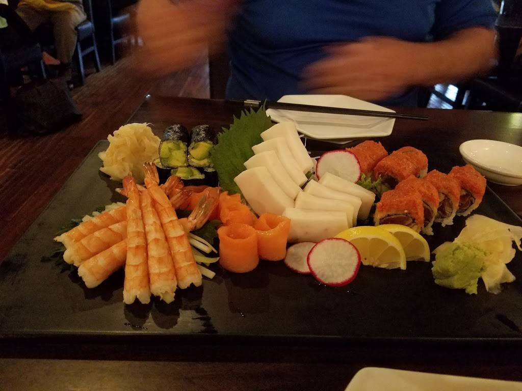 Akira Voorhees | restaurant | #24 700, County Rte 561, Voorhees Township, NJ 08043, USA | 8565660888 OR +1 856-566-0888