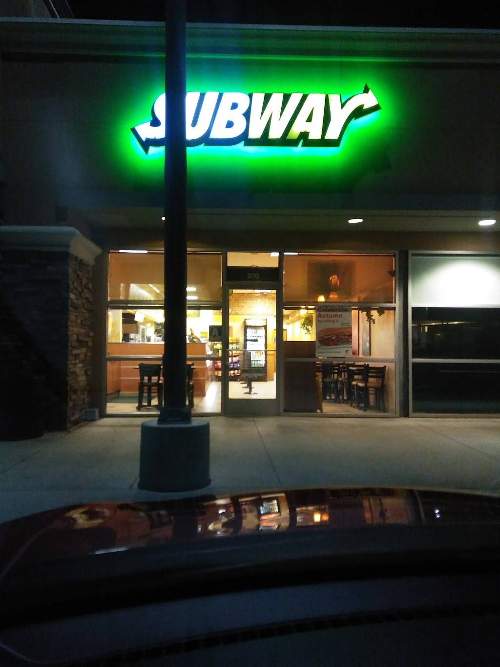 Subway | restaurant | 1525 Columbus St, Bakersfield, CA 93305, USA | 6618730600 OR +1 661-873-0600