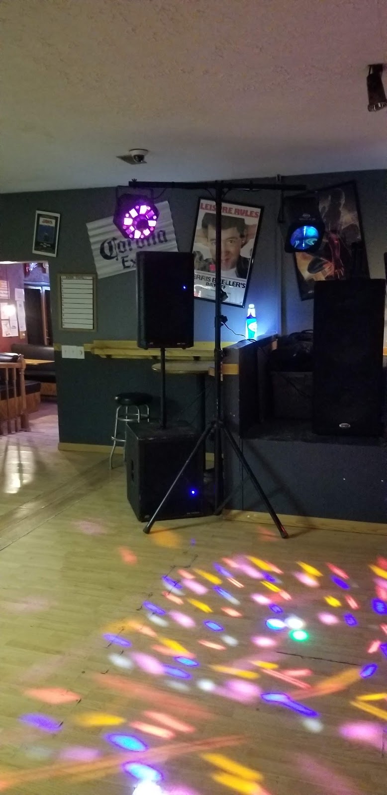 Woodys | restaurant | 52230 OH-800, Malaga, OH 43757, USA | 7404729396 OR +1 740-472-9396