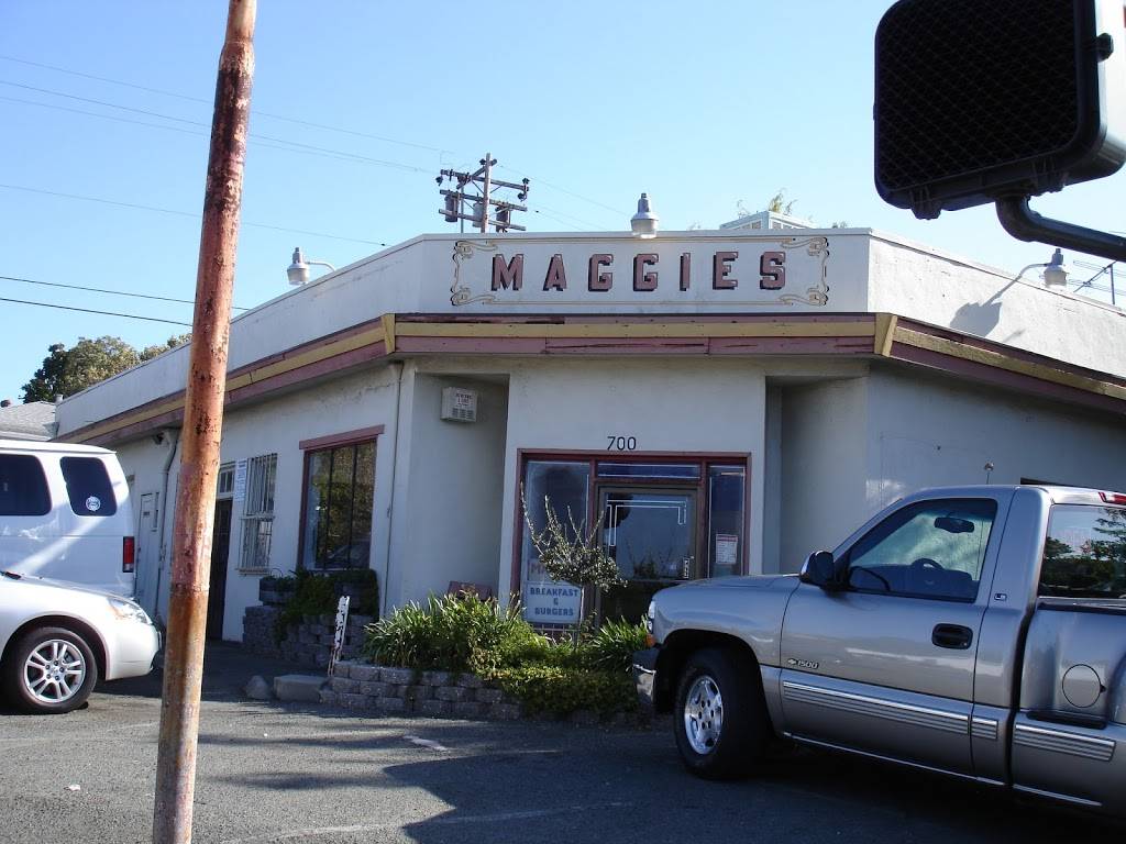 Maggies Hamburgers | restaurant | 700 Benicia Rd, Vallejo, CA 94591, USA | 7076439149 OR +1 707-643-9149