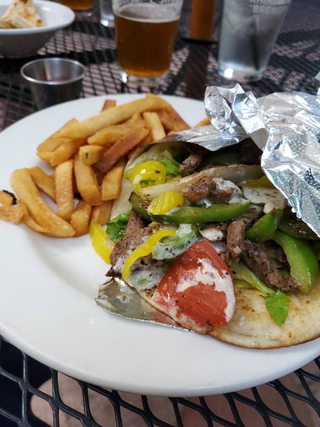 Happy Greek Restaurant and Pub | restaurant | 660 N High St, Columbus, OH 43215, USA | 6144631111 OR +1 614-463-1111