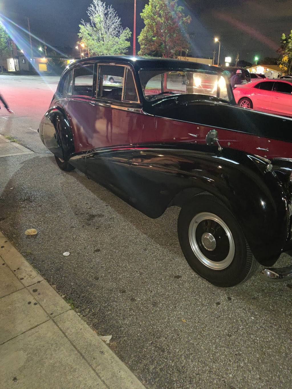 Mimi’s Event Lounge | restaurant | 1115 N Arlington Ave, Indianapolis, IN 46219, USA | 3174000918 OR +1 317-400-0918