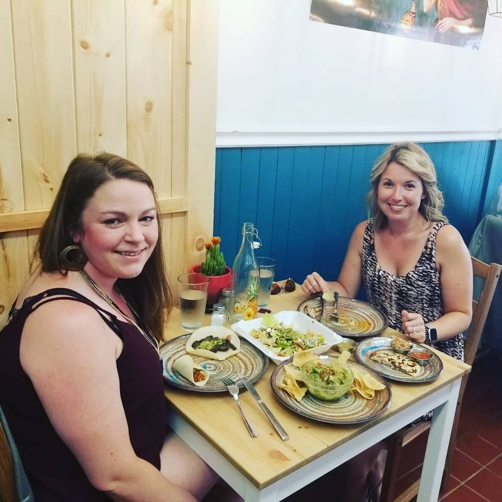 Latin Table | restaurant | 1028 Notre Dame St, Embrun, ON K0A 1W0, Canada | 6134432542 OR +1 613-443-2542