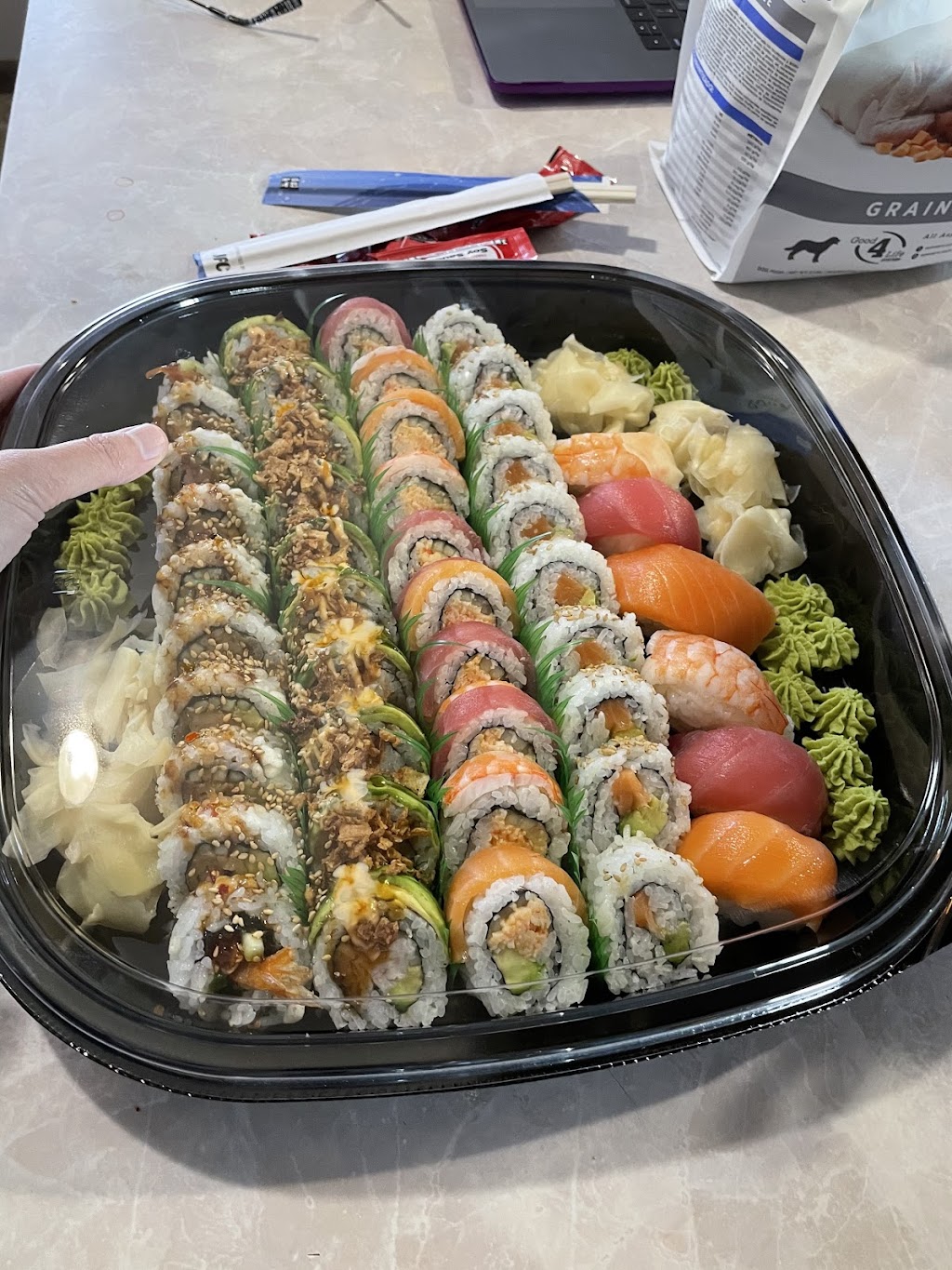 Intown Sushi | meal takeaway | Midtown Global Market, 920 E Lake St, Minneapolis, MN 55407, USA | 6123542706 OR +1 612-354-2706