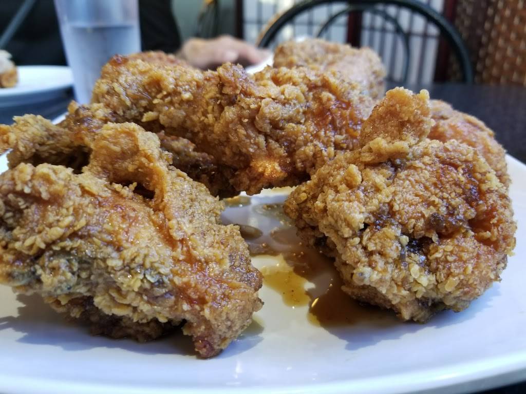 Mon Ami - Somerled | restaurant | 6290 Avenue Somerled, Montréal, QC H3X 2B6, Canada | 5144392580 OR +1 514-439-2580