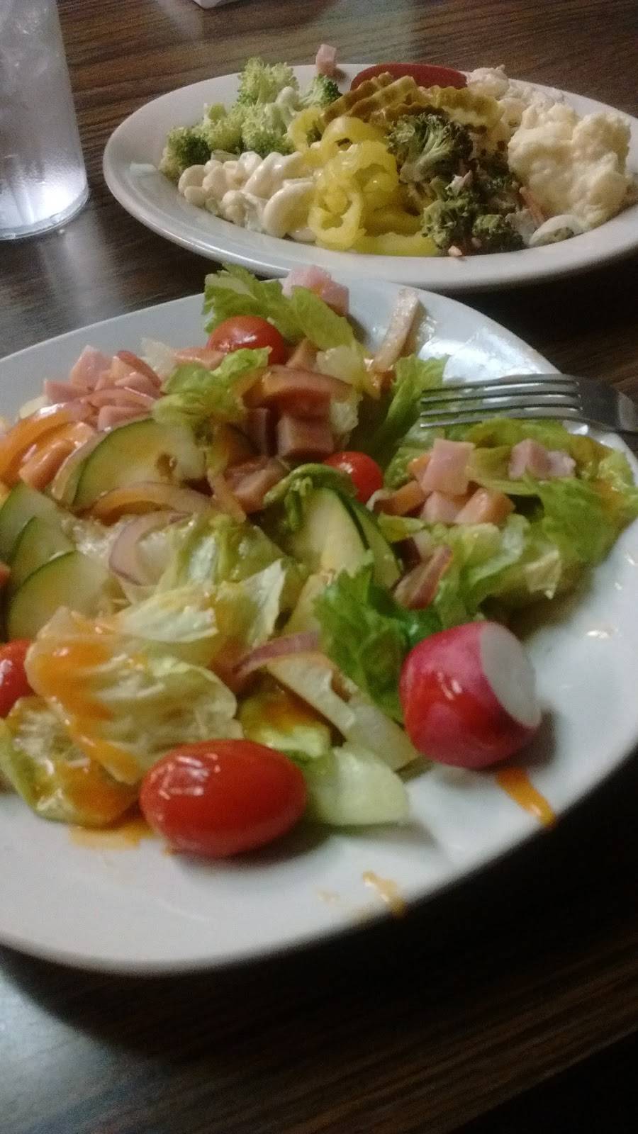 Sallys Family Restaurant & Whatta Pizza | restaurant | 103 N Charles St, White Cloud, MI 49349, USA | 2316892000 OR +1 231-689-2000