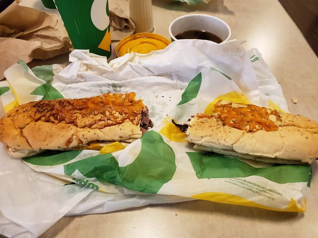 Subway | meal takeaway | Clarkson Cafe, 4350 Dewey Ave 1st Floor, Omaha, NE 68105, USA | 4025522123 OR +1 402-552-2123