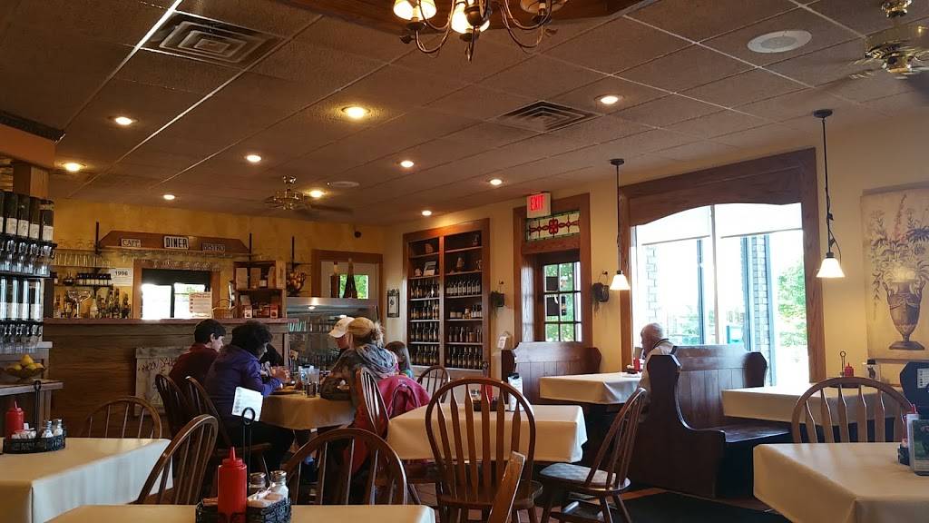 Moon Dance Cafe | restaurant | 7143 W 48th St, Fremont, MI 49412, USA | 2319249748 OR +1 231-924-9748