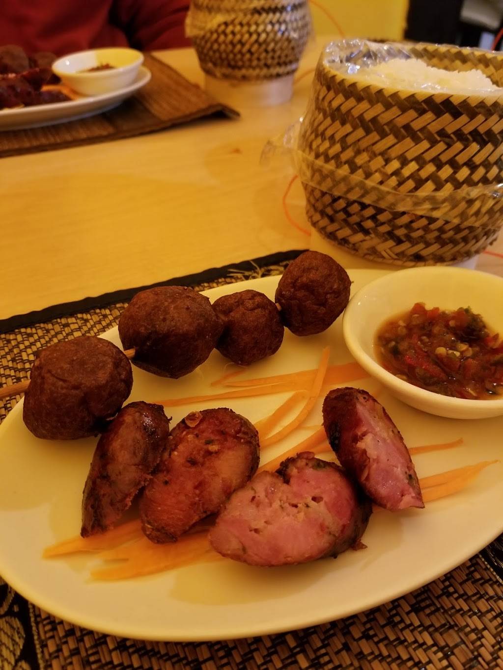 Sticky Rice | restaurant | 415 N Neil St, Champaign, IL 61802, USA | 2179541929 OR +1 217-954-1929