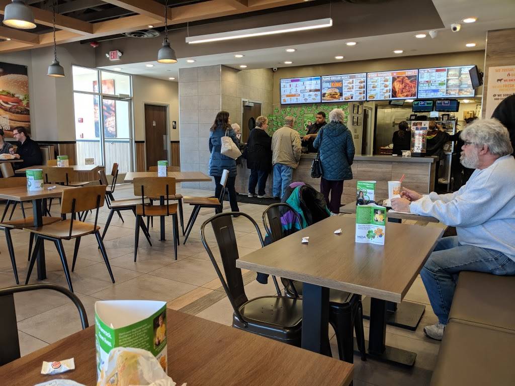 Burger King | restaurant | 2051 S Moorland Rd, New Berlin, WI 53151, USA | 2627943993 OR +1 262-794-3993