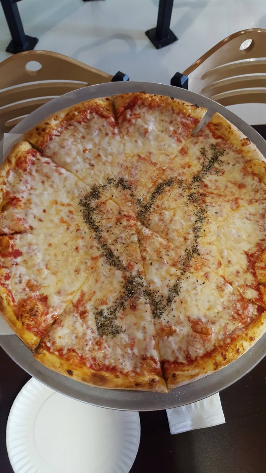 Grazianos Pizza Express Dunbar | restaurant | 925 Dunbar Ave, Dunbar, WV 25064, USA | 3047667100 OR +1 304-766-7100