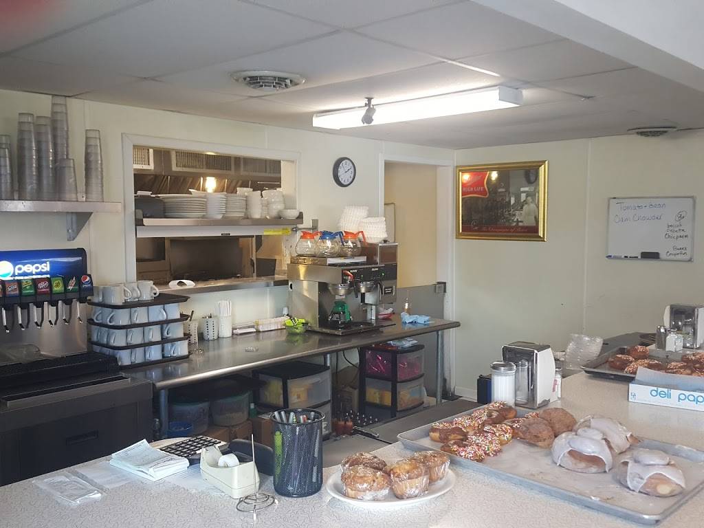 Fast Eddies Diner | restaurant | 320 Lafayette Rd, Hampton, NH 03842, USA | 6039262314 OR +1 603-926-2314