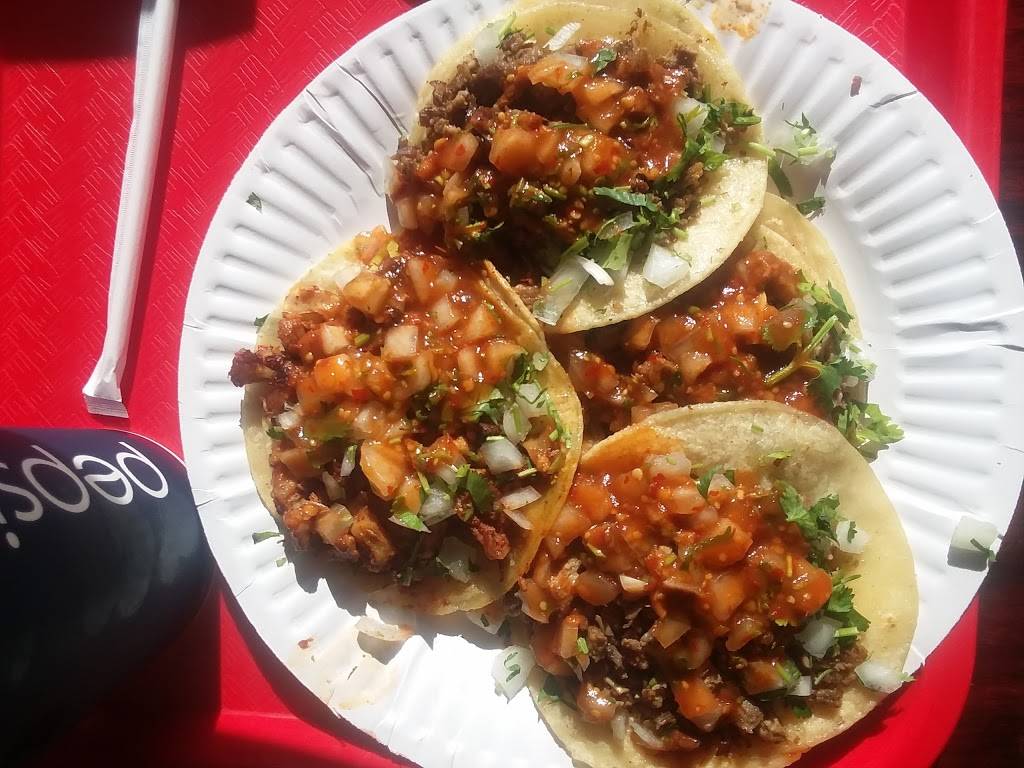 Vics Tacos | restaurant | 10731 La Mirada Blvd, Whittier, CA 90604, USA | 5629410408 OR +1 562-941-0408