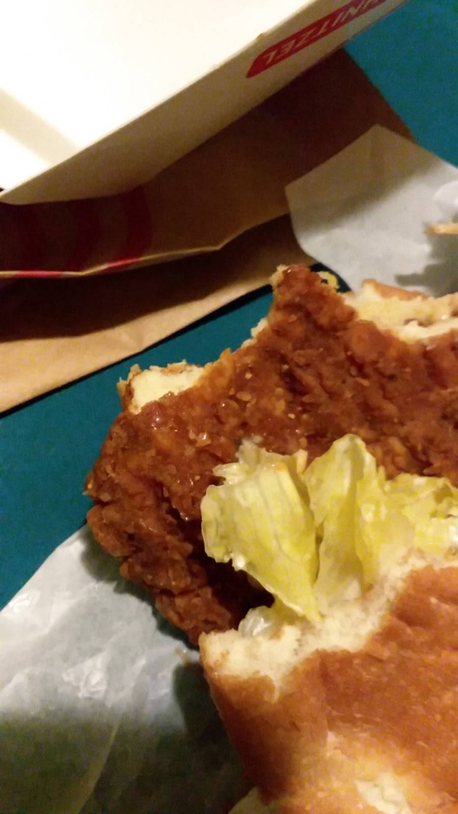 Carls Jr. | restaurant | 899 El Camino Ave, Sacramento, CA 95815, USA | 9169291087 OR +1 916-929-1087