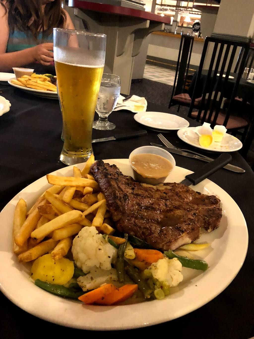 T-Bones Grill House | restaurant | 953 Charing Cross Rd, Chatham, ON N7M 5H9, Canada | 5193609401 OR +1 519-360-9401