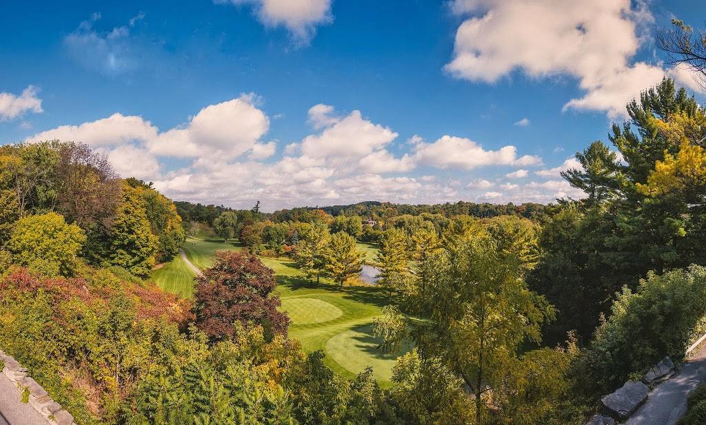 Bayview Golf and Country Club | restaurant | 25 Fairway Heights Dr, Thornhill, ON L3T 3X1, Canada | 9058894833 OR +1 905-889-4833