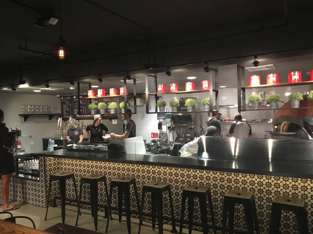 Fabrica Pizza | restaurant | 101 7th St S, St. Petersburg, FL 33701, USA | 7272909643 OR +1 727-290-9643