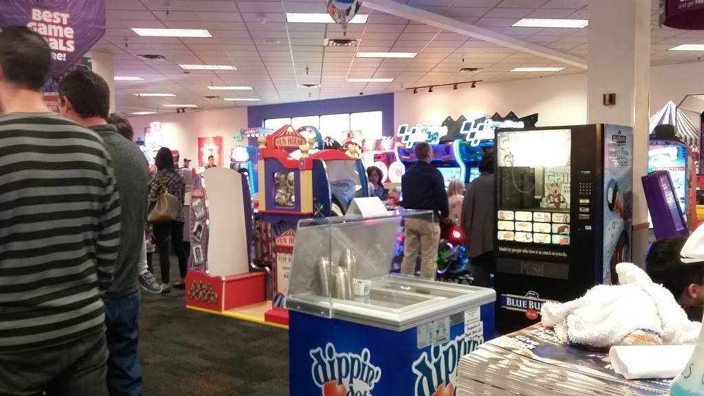 Chuck E. Cheeses | restaurant | 601 Rohnert Park Expy, Rohnert Park, CA 94928, USA | 7075861949 OR +1 707-586-1949