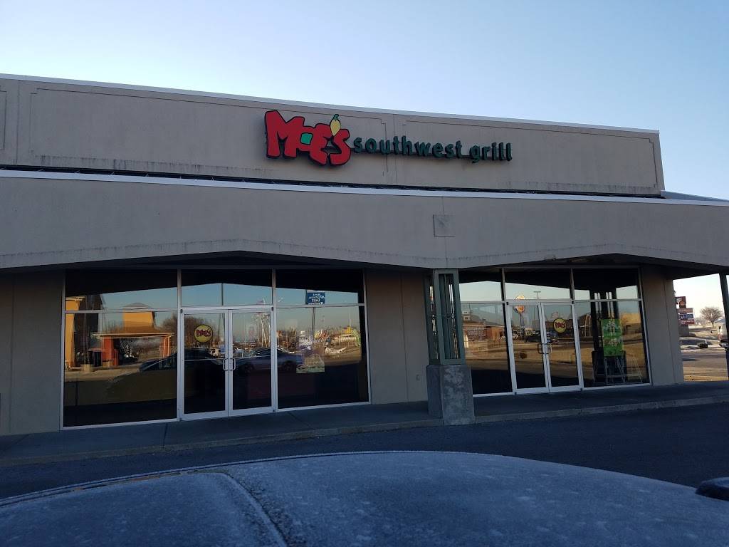 Moes Southwest Grill | restaurant | 715 N Giant City Rd, Carbondale, IL 62901, USA | 6185494200 OR +1 618-549-4200