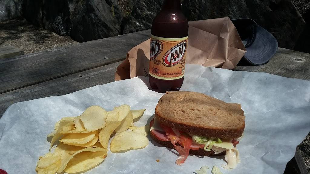 Bushel ‘n Peck | restaurant | 643 Chandler St, Worcester, MA 01602, USA | 5087996305 OR +1 508-799-6305