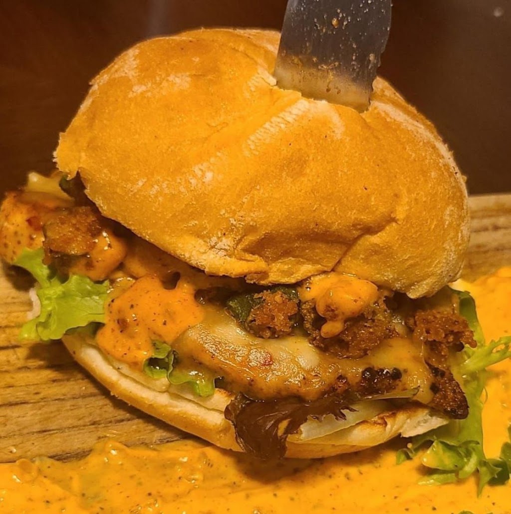 Burger Max | restaurant | 8123 N Nebraska Ave, Tampa, FL 33604, USA | 8134030030 OR +1 813-403-0030