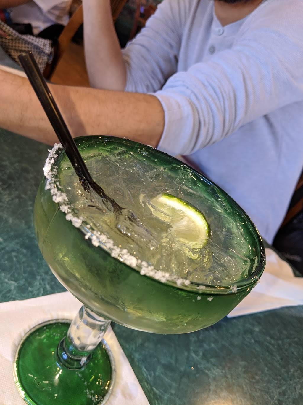 Mariscos Mazatlan Restaurant | restaurant | 24811 Sunnymead Boulevard, Moreno Valley, CA 92553, USA | 9512420304 OR +1 951-242-0304