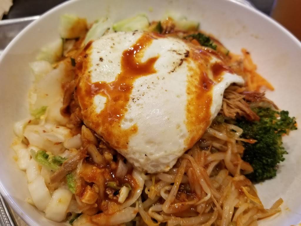 CoreLife Eatery | restaurant | Southpark Center, 17917 Southpark Center #130, Strongsville, OH 44136, USA | 4407320633 OR +1 440-732-0633