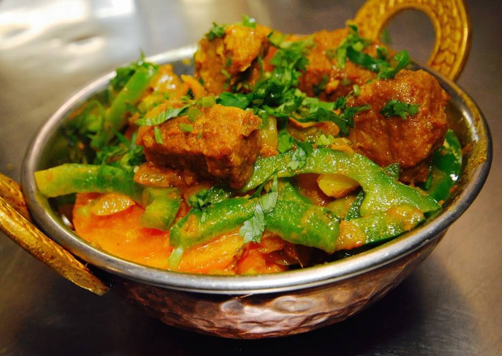 Lal Kella Tandoori | restaurant | 90 Boulevard Saint-Jean-Baptiste, Châteauguay, QC J6K 3A6, Canada | 4506921999 OR +1 450-692-1999