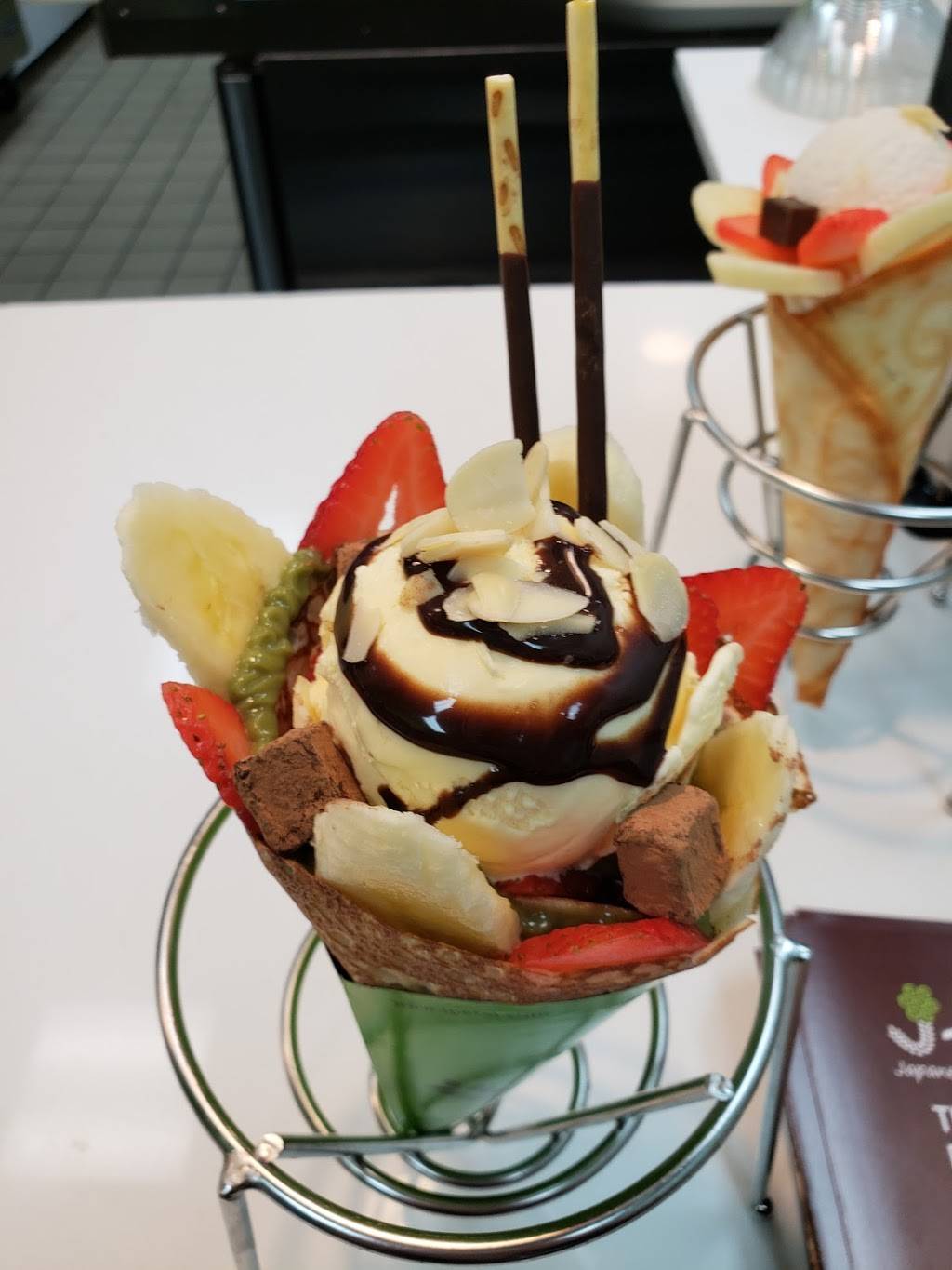 J-Petal | restaurant | 2260b Hunters Woods Plaza, Reston, VA 20191, USA | 5713750634 OR +1 571-375-0634