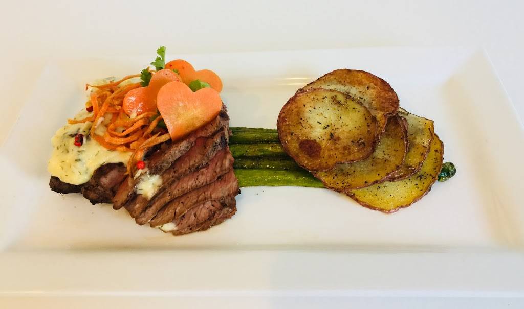 The Old Christmas Station Restaurant | restaurant | 100 S Main St, Frankenmuth, MI 48734, USA | 9892628196 OR +1 989-262-8196