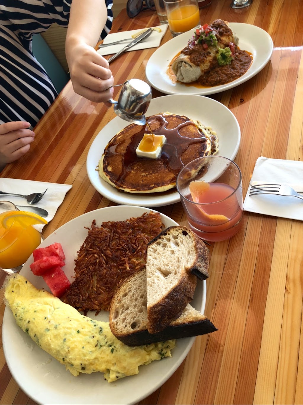 Welcome Diner | restaurant | 902 E Broadway Blvd, Tucson, AZ 85719, USA | 5206225100 OR +1 520-622-5100