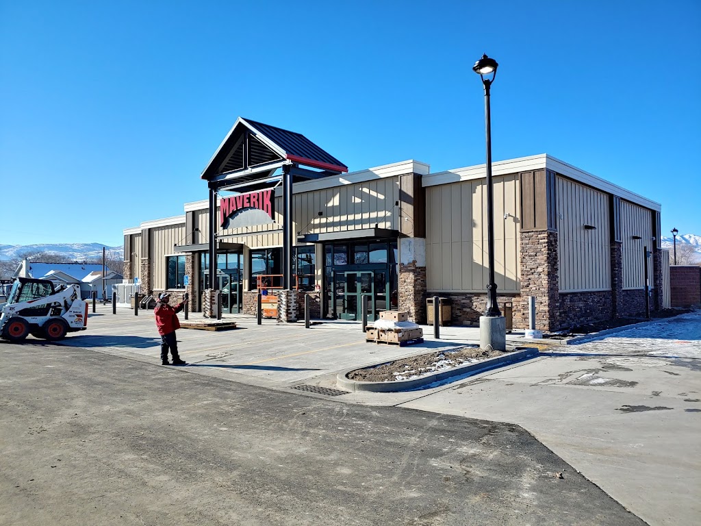 Maverik Adventures First Stop | restaurant | 13970 S Redwood Rd, Bluffdale, UT 84065, USA | 8012530455 OR +1 801-253-0455