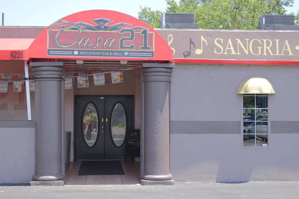 Casa 21 Restaurant Bar & Grill | restaurant | 4235 W Waters Ave, Tampa, FL 33614, USA | 8138862272 OR +1 813-886-2272