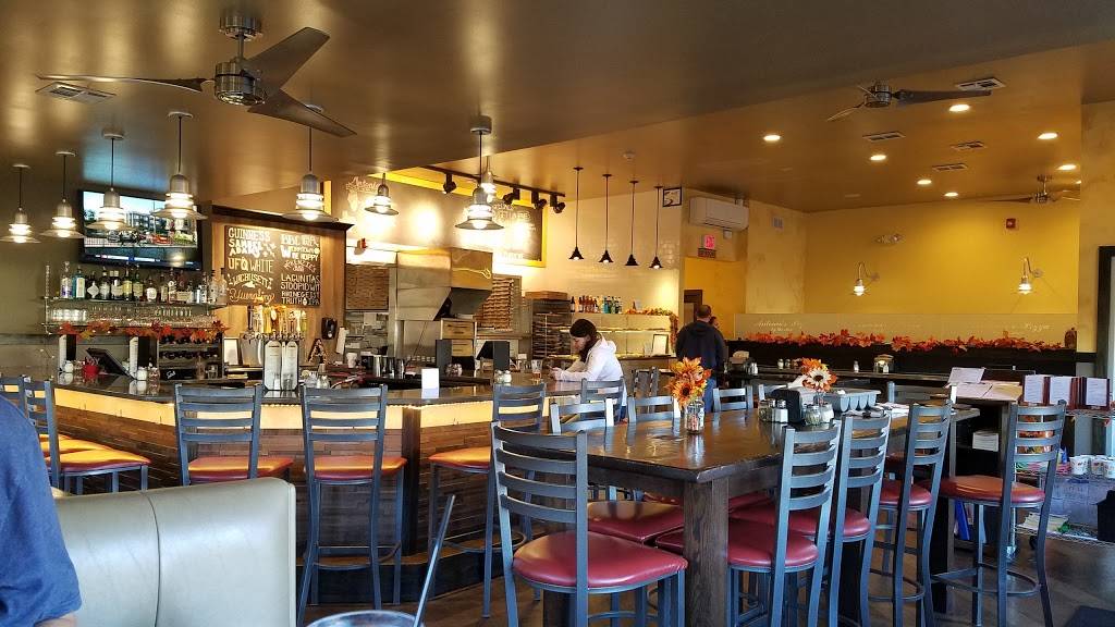 Antonios Pizza | restaurant | 31 Federal St, Belchertown, MA 01007, USA | 4133236844 OR +1 413-323-6844