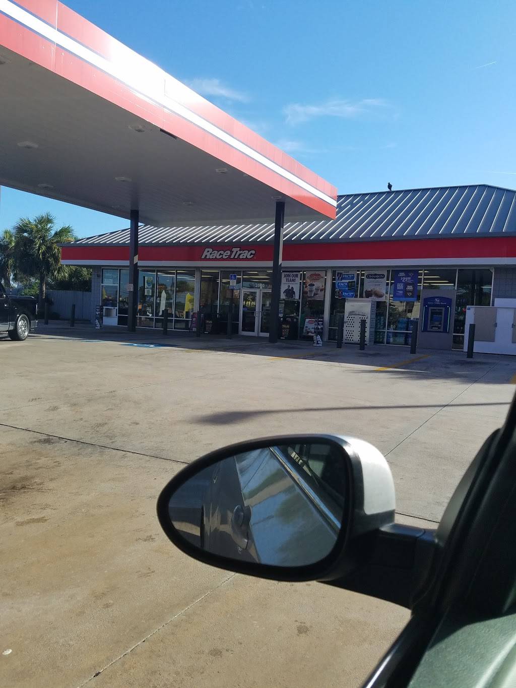 RaceTrac | bakery | 8899 Astronaut Blvd, Cape Canaveral, FL 32920, USA | 3217843444 OR +1 321-784-3444