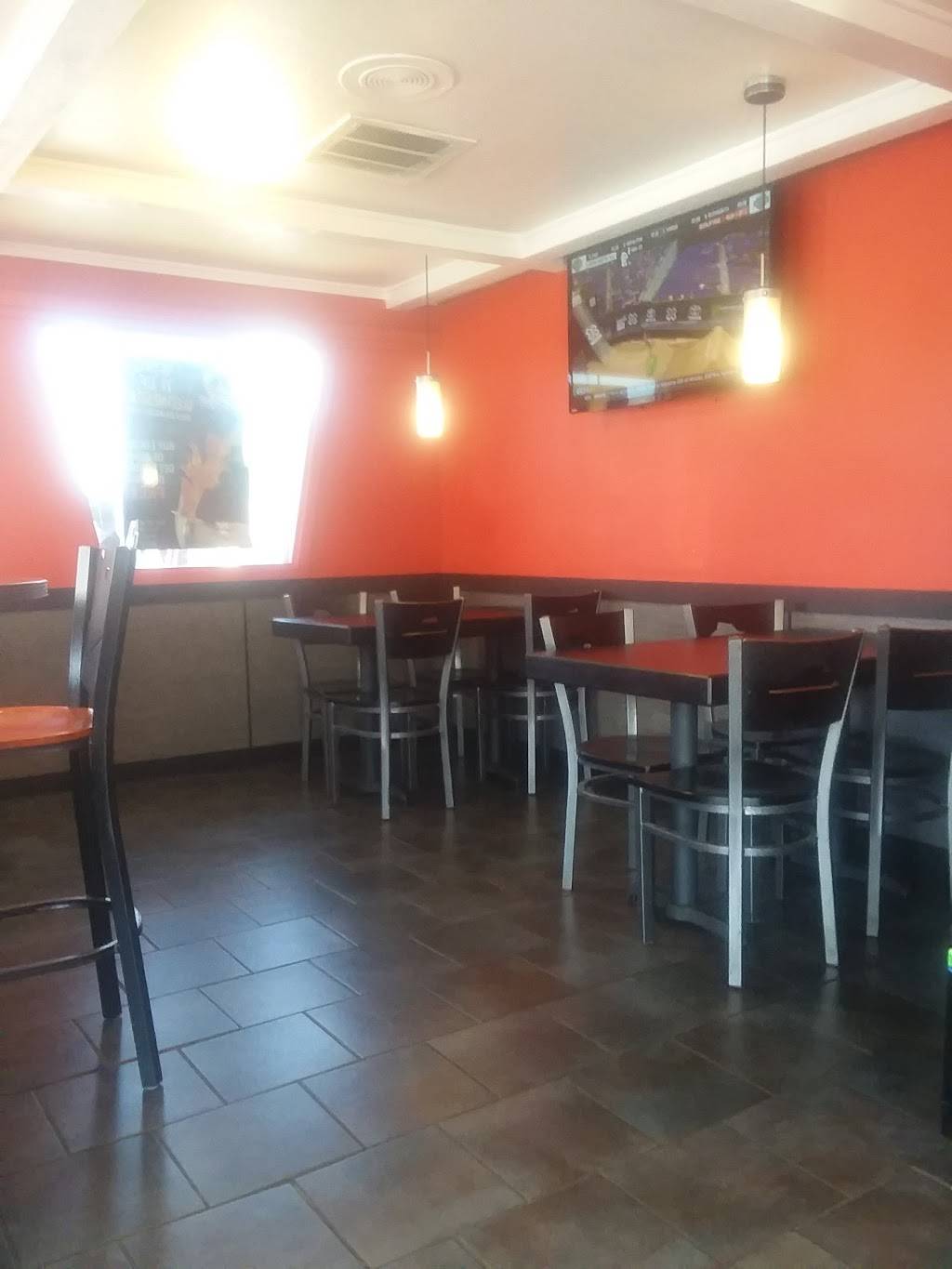 Pizza Hut | meal takeaway | 450 Denver Ave, Fort Lupton, CO 80621, USA | 3038574074 OR +1 303-857-4074