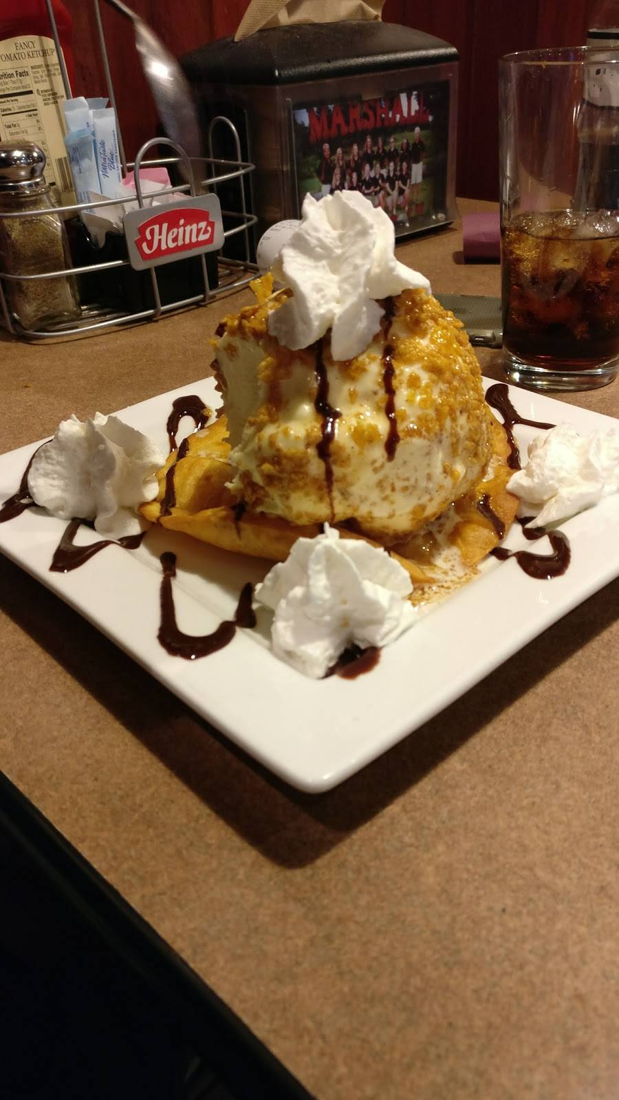 Broadway Grille | restaurant | 107 W Michigan Ave, Marshall, MI 49068, USA | 2697819200 OR +1 269-781-9200