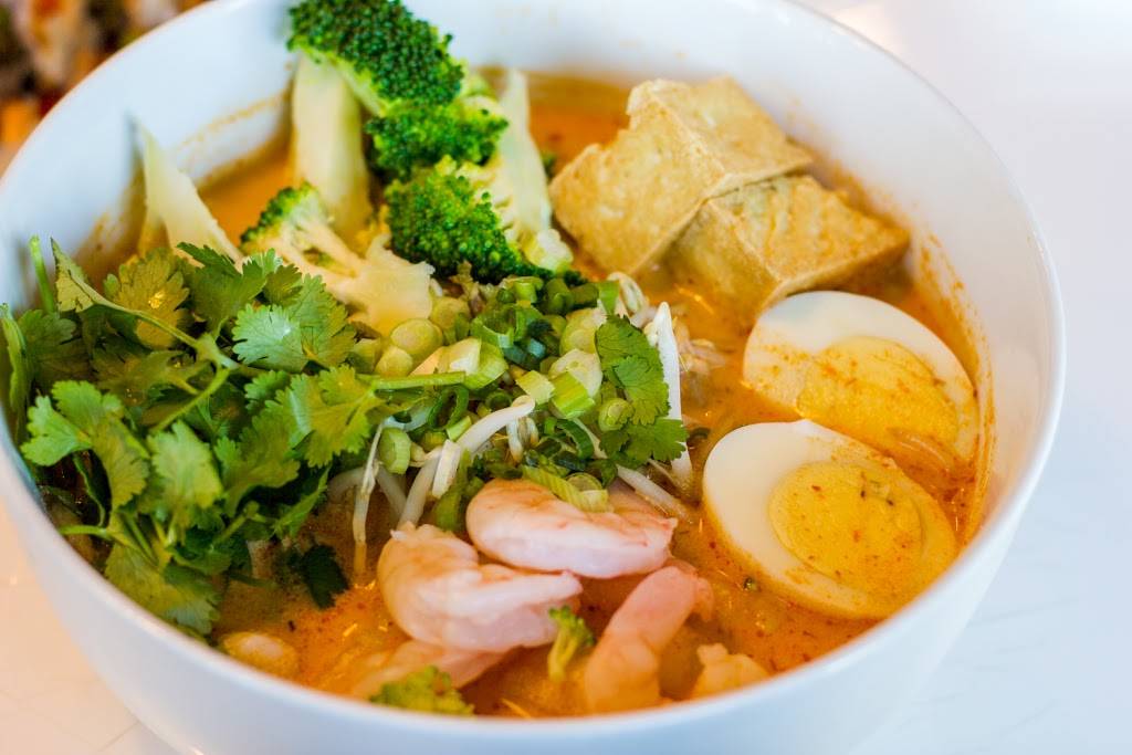 Blossoms Asian Bistro | restaurant | 4124 Wilder Rd, Bay City, MI 48706, USA | 9897781155 OR +1 989-778-1155