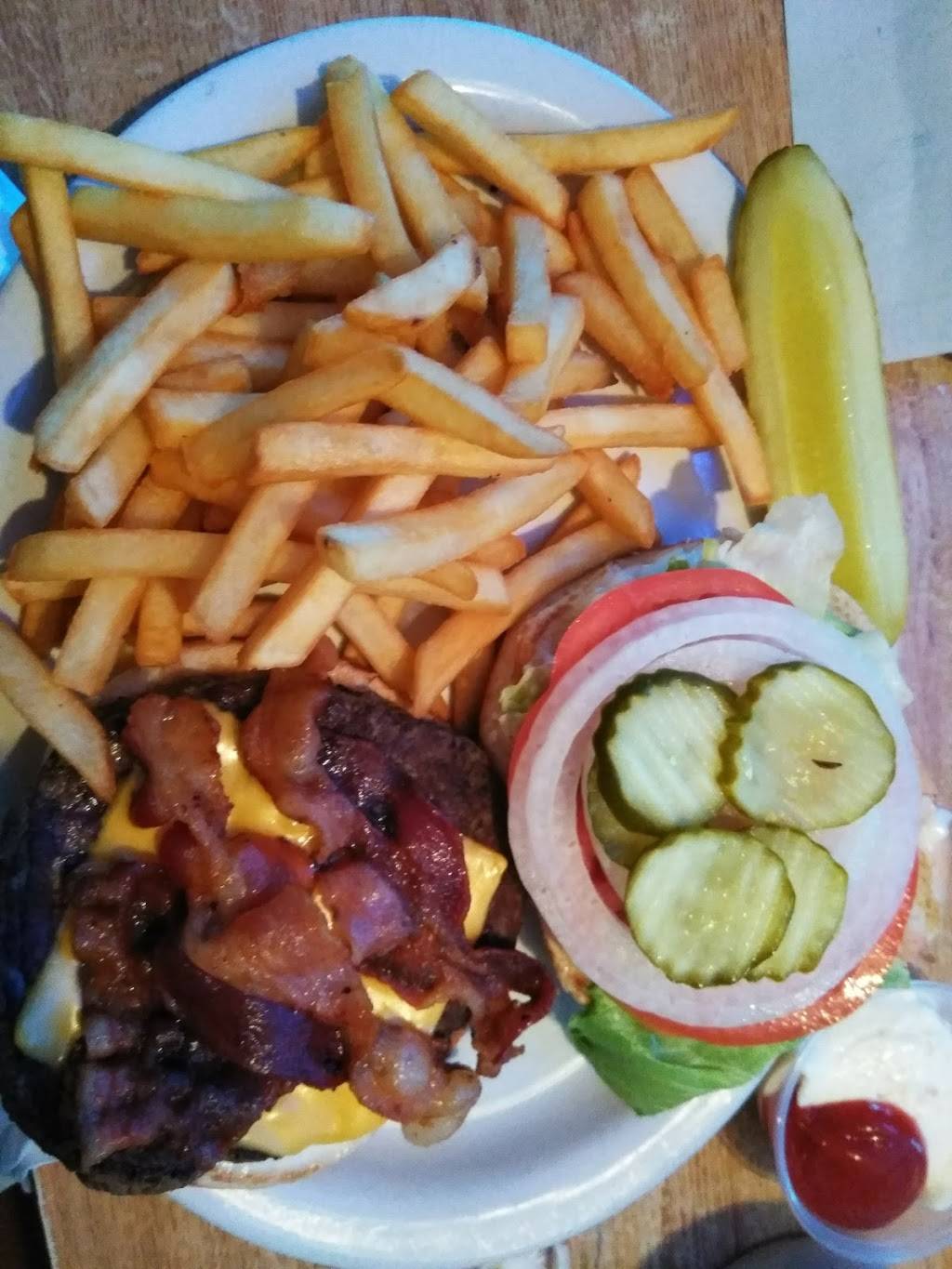 Fat Jacks Deli & Pub | meal takeaway | 2940 Florida Ave S, Lakeland, FL 33803, USA | 8636870262 OR +1 863-687-0262