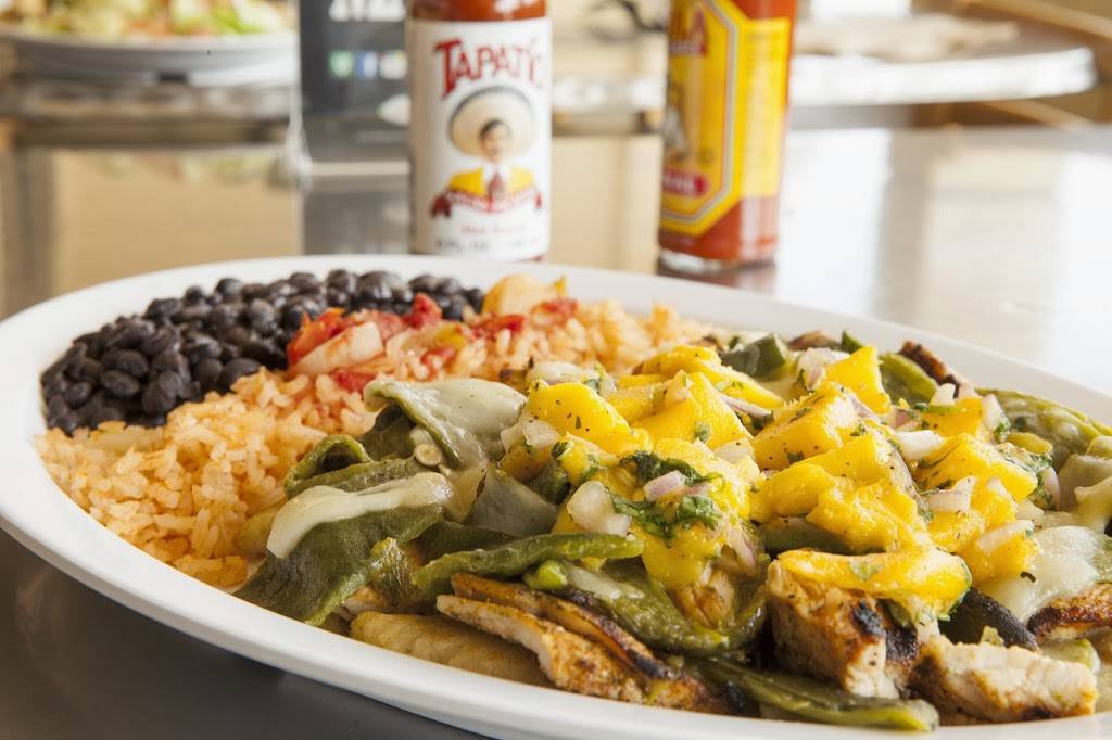 Poquito Mas | restaurant | 9229 Winnetka Ave # A, Chatsworth, CA 91311, USA | 8187751555 OR +1 818-775-1555