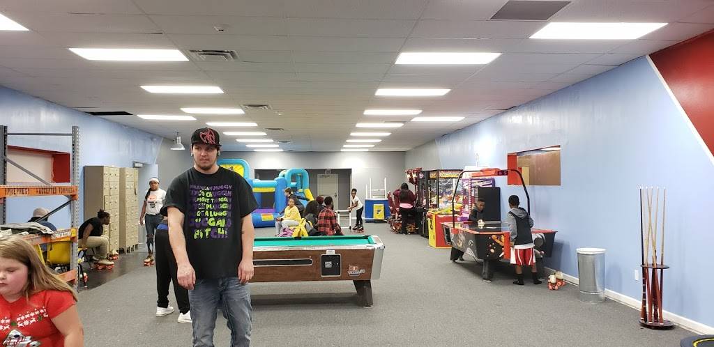 Riverbend Skate | cafe | 508 A W, E Delmar Ave, Alton, IL 62002, USA | 6184338758 OR +1 618-433-8758