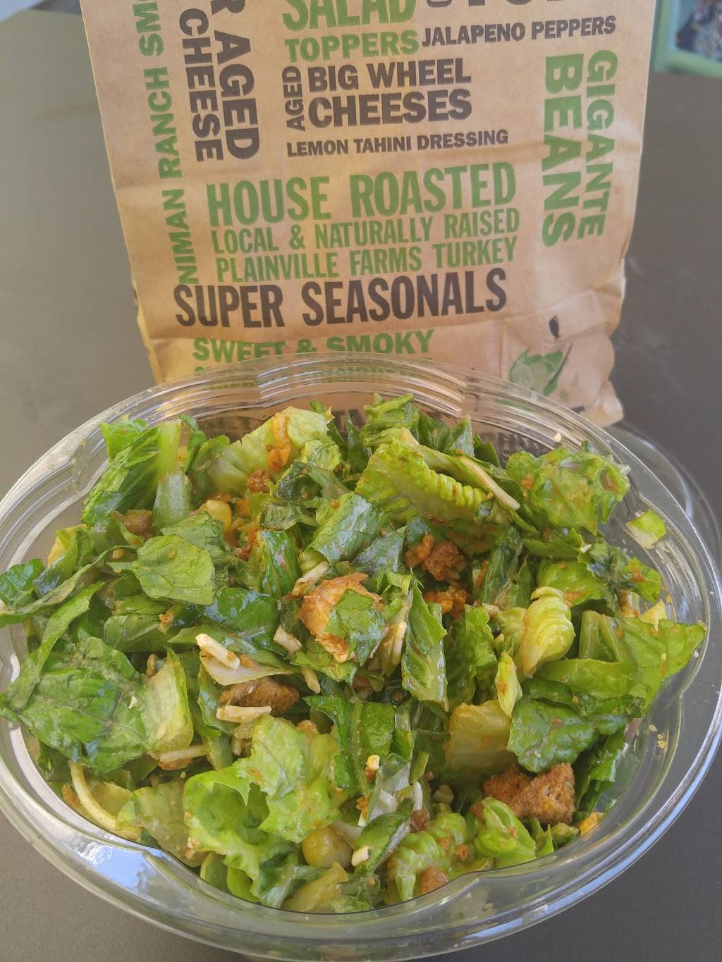 Chopt Creative Salad Co. | restaurant | 10307 Old Georgetown Rd, Bethesda, MD 20814, USA | 2407529942 OR +1 240-752-9942