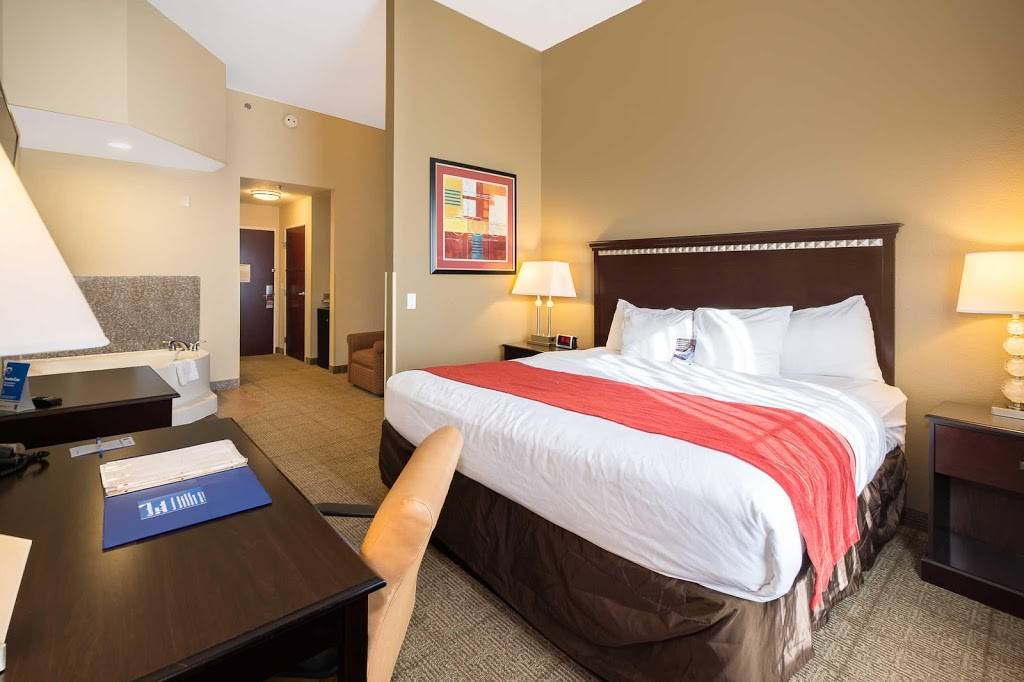 Comfort Inn & Suites Maingate South | restaurant | 4095 Hotel Dr, Davenport, FL 33897, USA | 8633534510 OR +1 863-353-4510